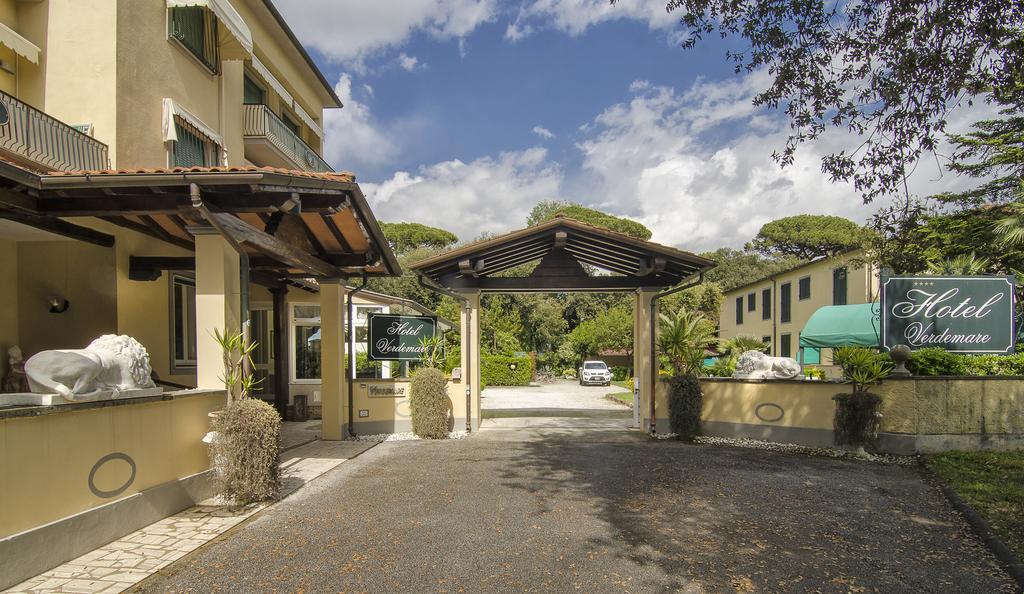 Hotel Verdemare Марина ди Пиетрасанта Екстериор снимка