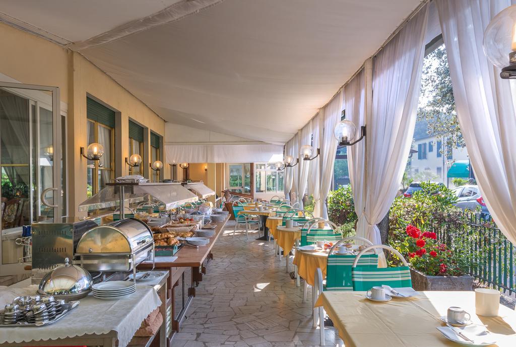 Hotel Verdemare Марина ди Пиетрасанта Екстериор снимка