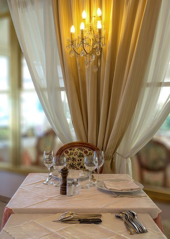 Hotel Verdemare Марина ди Пиетрасанта Екстериор снимка