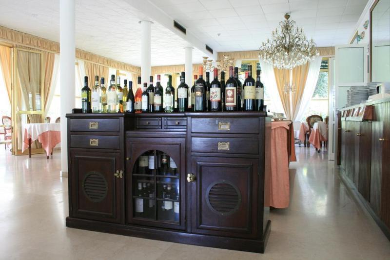 Hotel Verdemare Марина ди Пиетрасанта Екстериор снимка